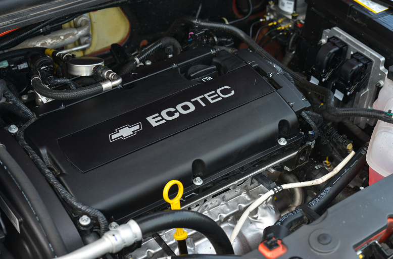 2020 Chevrolet Cruze RS Engine