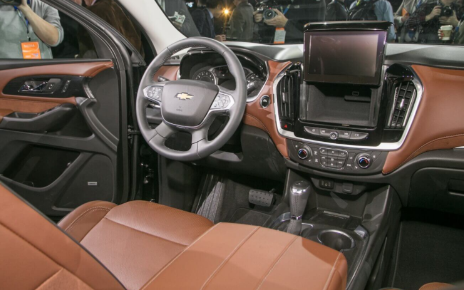 2020 Chevrolet Suburban RST Interior