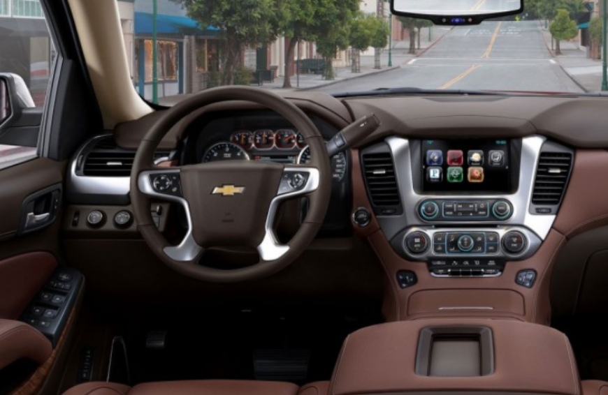 2020 Chevrolet Suburban RST Interior