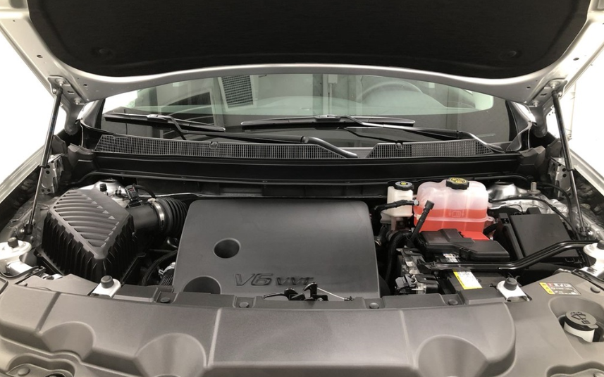 2020 Chevrolet Traverse LS Engine