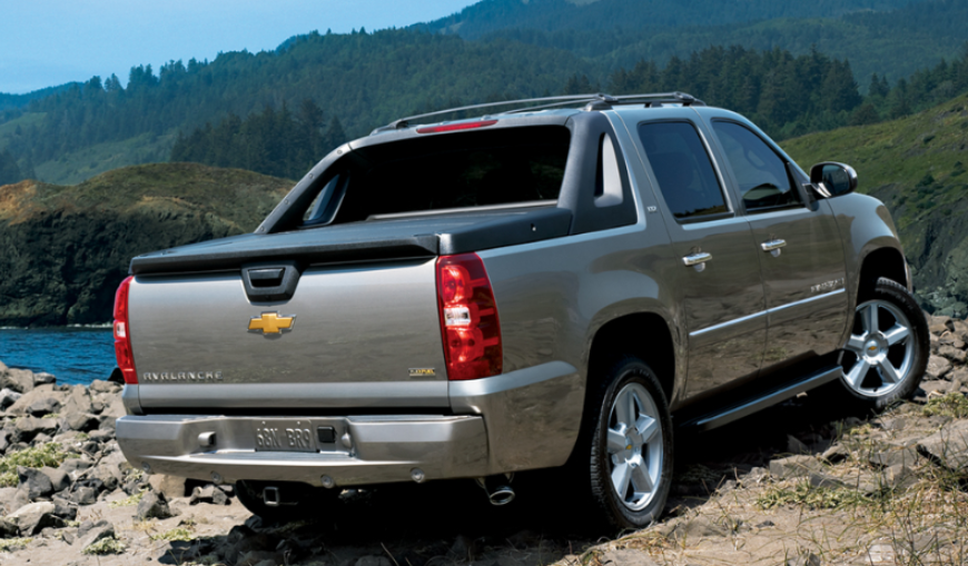 2020 Chevy Avalanche V8 Redesign