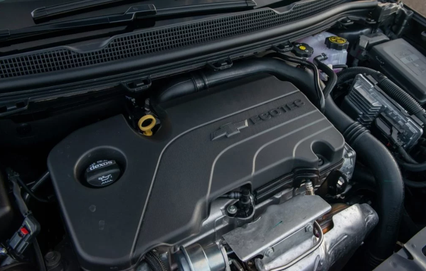 2020 Chevy Cruze Sedan Engine