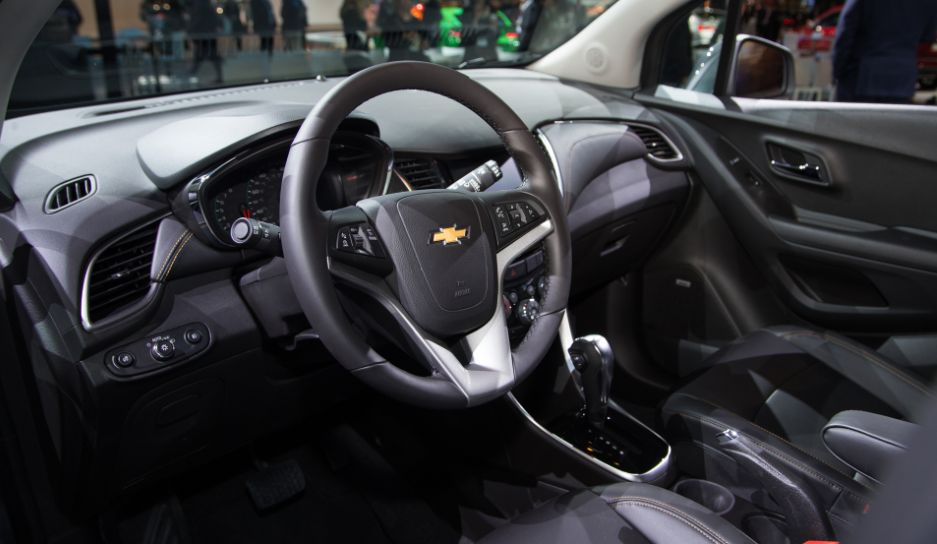 2020 Chevrolet Sonic Premier Interior