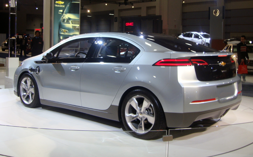 chevy volt range 2019