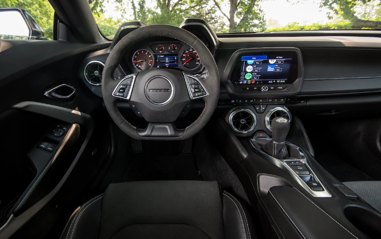 2020 Chevrolet Camaro Automatic Interior