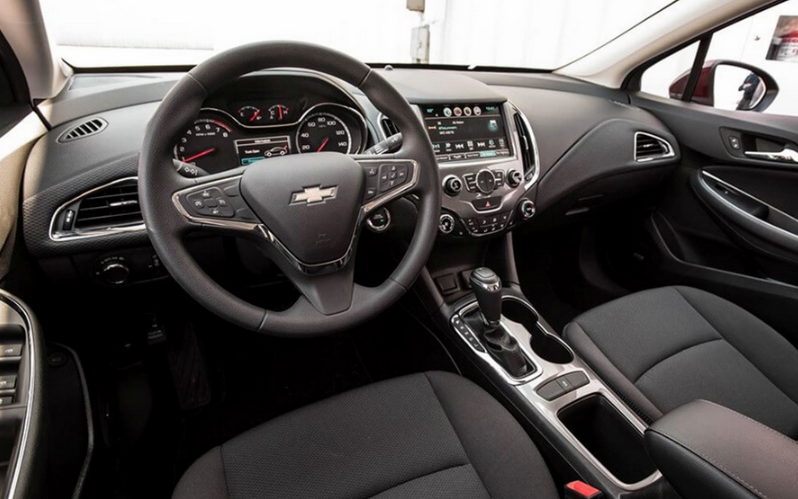 2020 Chevrolet Cruze LT Diesel Interior