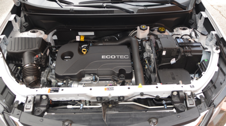 2020 Chevrolet Equinox SUV Engine