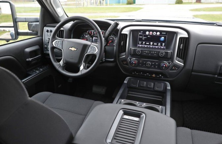 2020 Chevrolet Silverado Medium Duty Interior