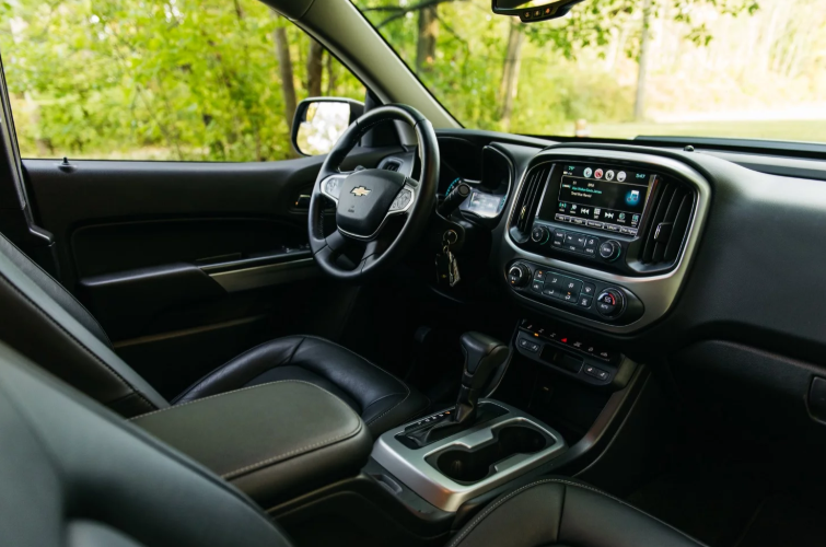 2020 Chevy Colorado V6 Interior