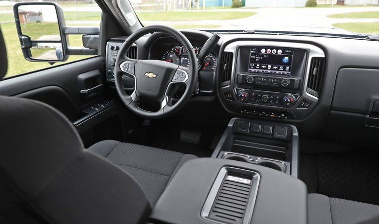 2020 Chevrolet Silverado 3.0 Diesel Interior