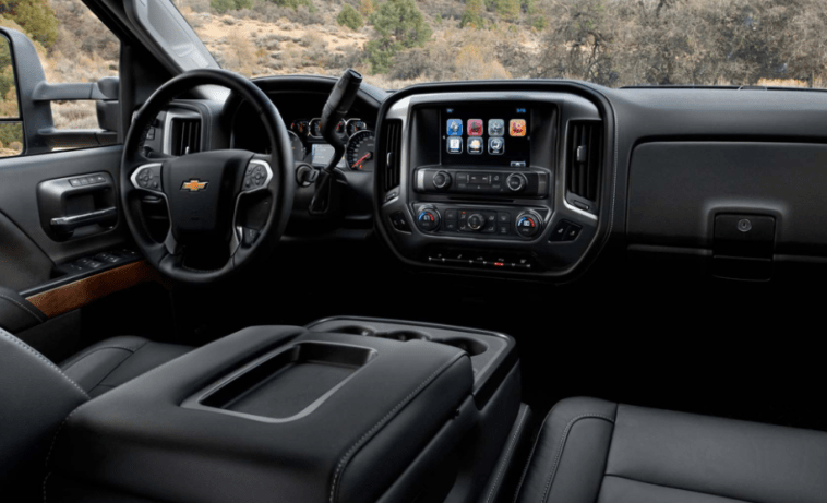 2020 Chevrolet Silverado Turbo Interior