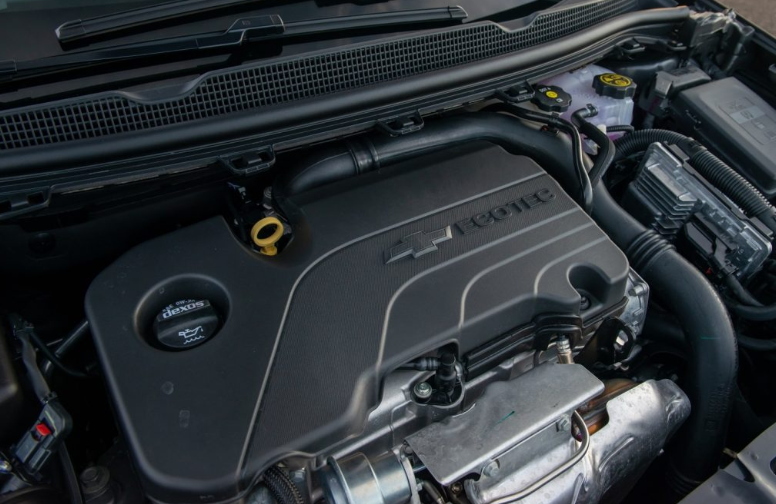 2020 Chevrolet Cruze Sedan RS Engine