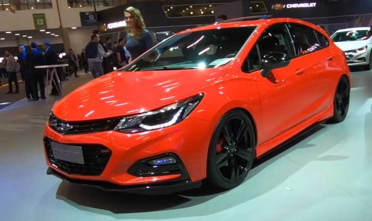 Chevrolet Cruze 2020 сзади