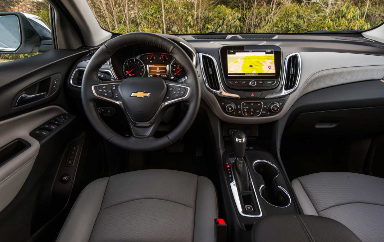 2020 Chevrolet Equinox AWD Premier Interior