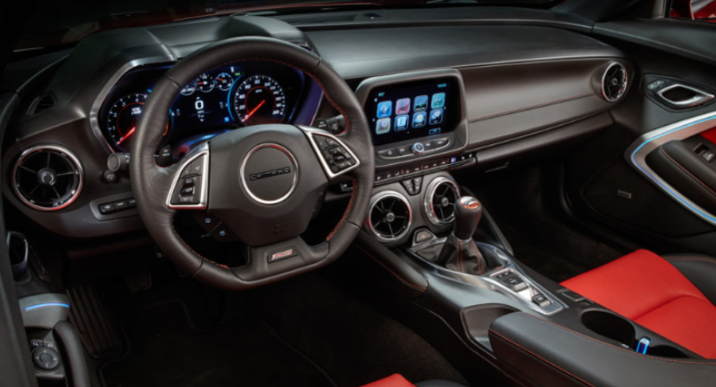 2021 Chevrolet Camaro Brochure Interior