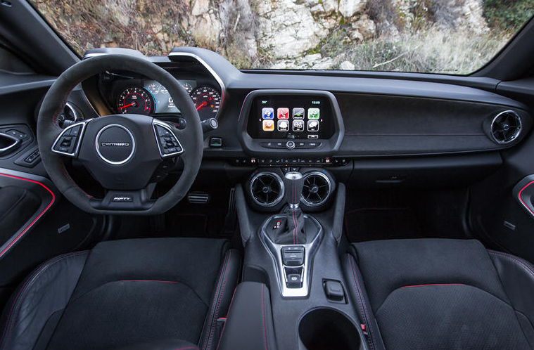 2021 Chevrolet Camaro SS Coupe Interior