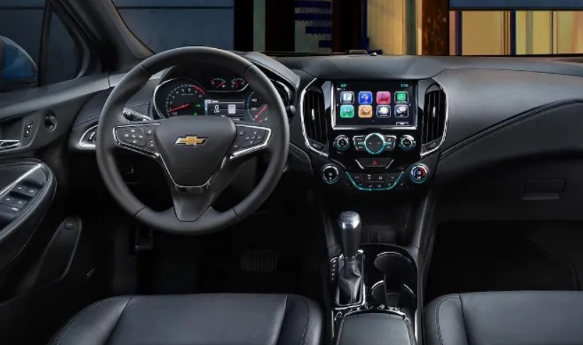 2021 Chevrolet Cruze Hatchback Interior