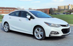 2021 Chevrolet Cruze LT Colors, Redesign, Engine, Release Date and Price