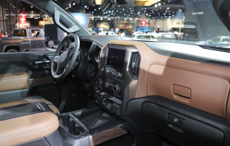 2021 Chevrolet Silverado Crew Cab Interior