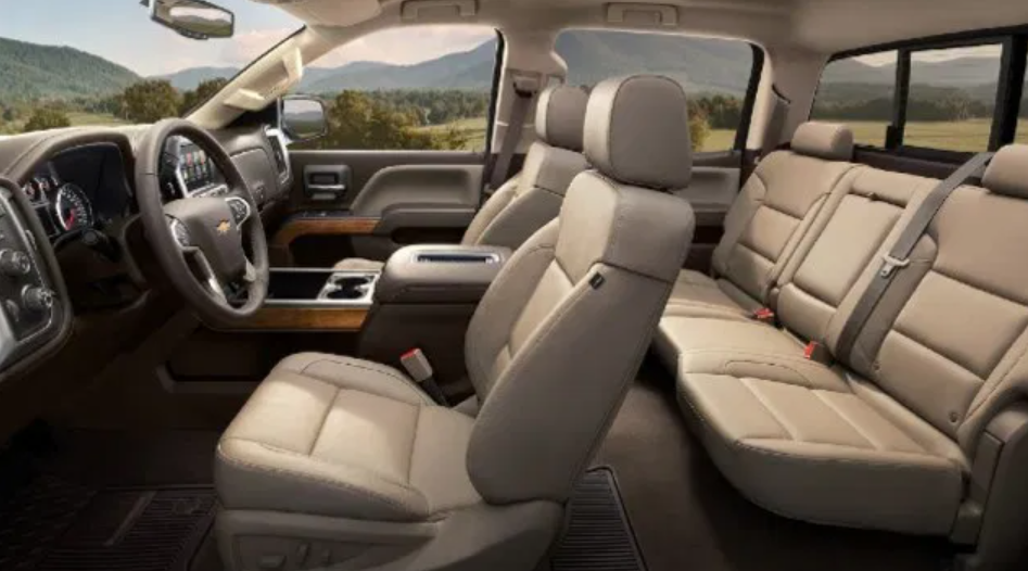 2022 Chevy Avalanche Interior