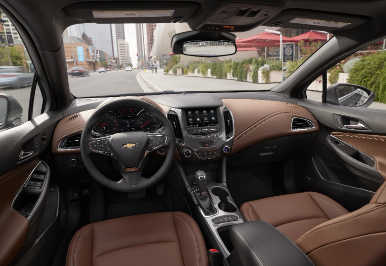 2022 Chevy Cruze Interior