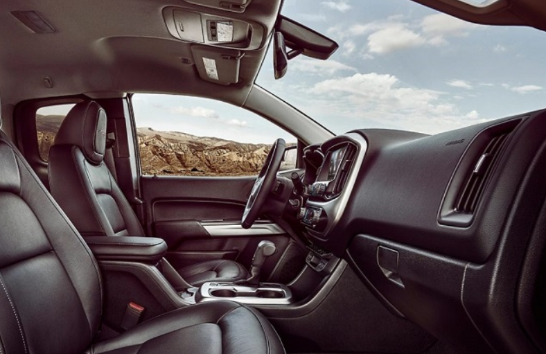 2022 Chevy Colorado ZR2 Interior