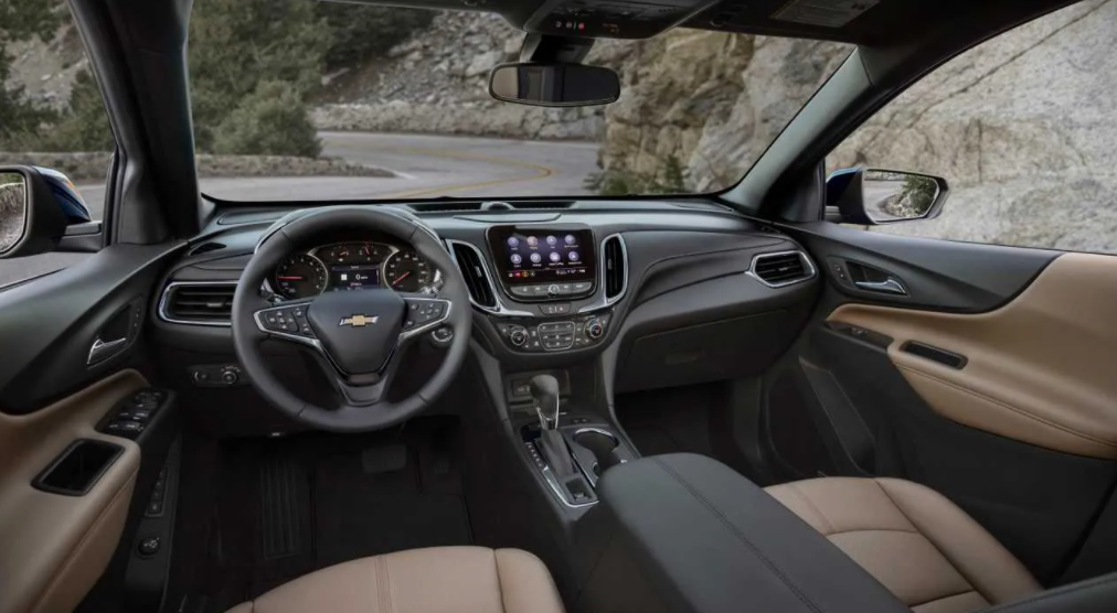 2023 Chevy Equinox Premier Interior