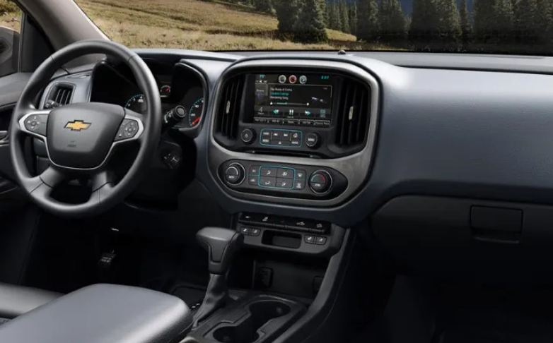 2023 Chevy Colorado Z71 Interior