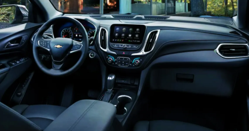 2023 Chevy Equinox Hybrid Interior