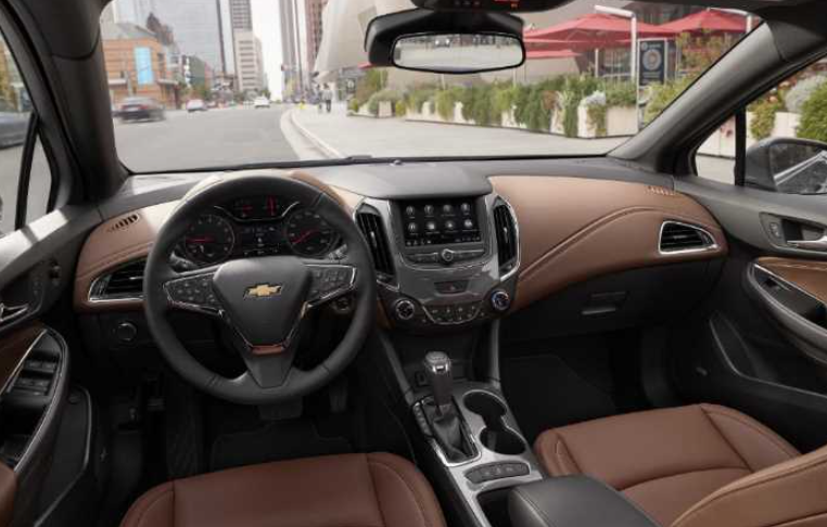 2023 Chevy Cruze Turbo Interior