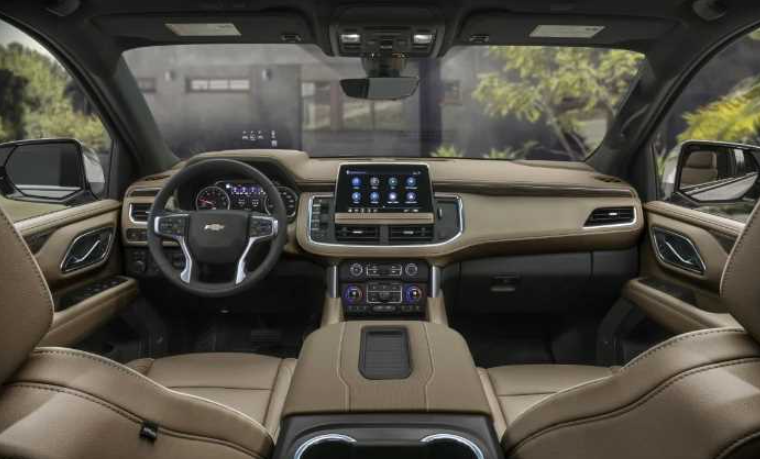 2023 Chevy Suburban Premier Interior