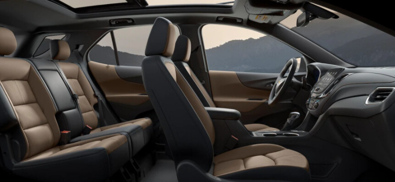 2022 Chevy Equinox Midnight Edition Interior