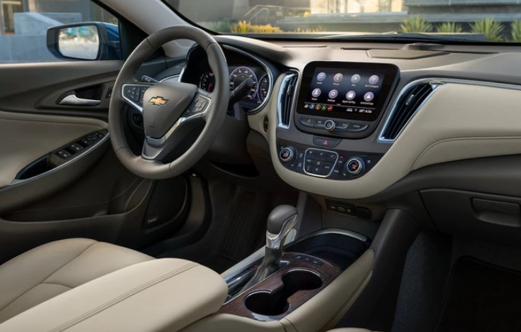 2022 Chevy Malibu Coupe Interior