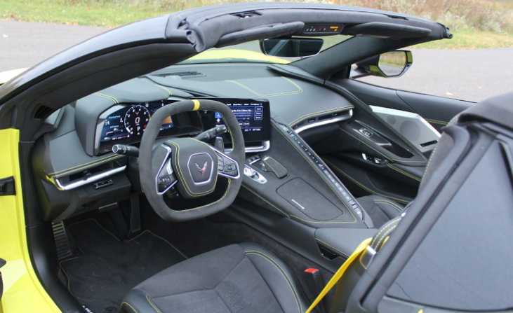 2022 Chevy Corvette Stingray 3LT Interior