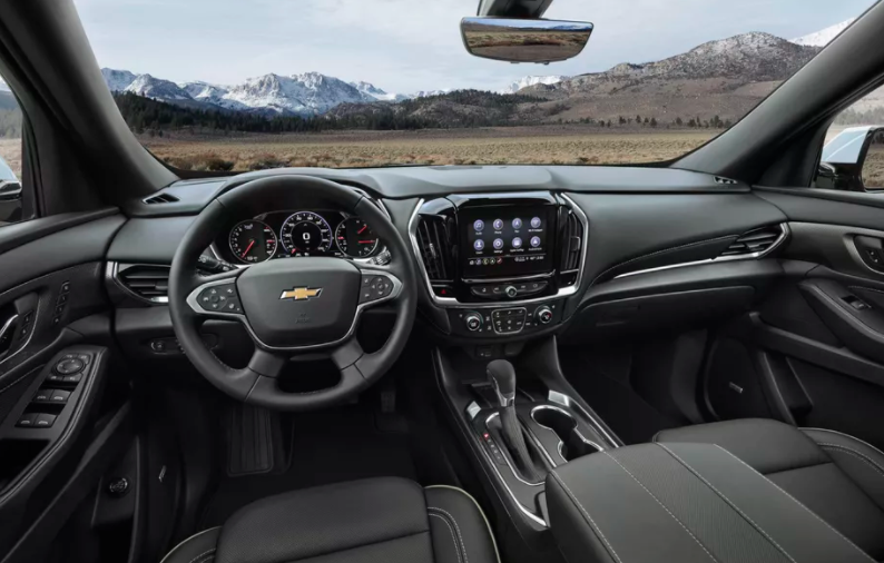 2022 Chevy Traverse 1LT Interior