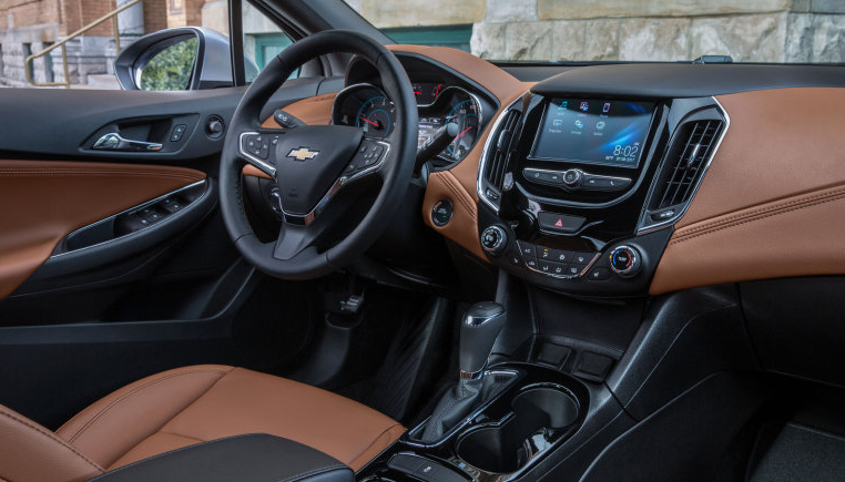 2023 Chevy Cruze AWD Interior