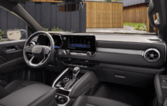 2026 Chevy Colorado Interior