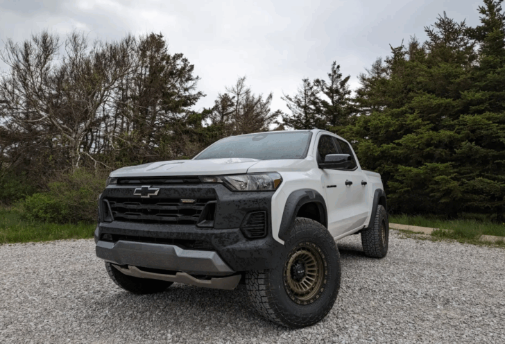 2026 Chevy Colorado Owner’s Manual and Maintenance Info