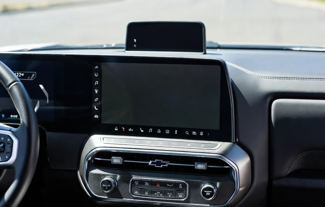 2027 Chevy Silverado Interior Screens, Tech & Comfort